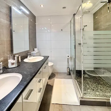 Luxury Sea View 3br Terrace Garage *